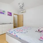 Eda Apartment Pula
