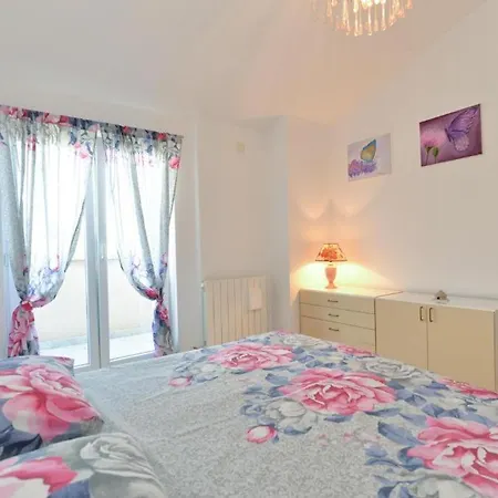 Eda Apartment Pula
