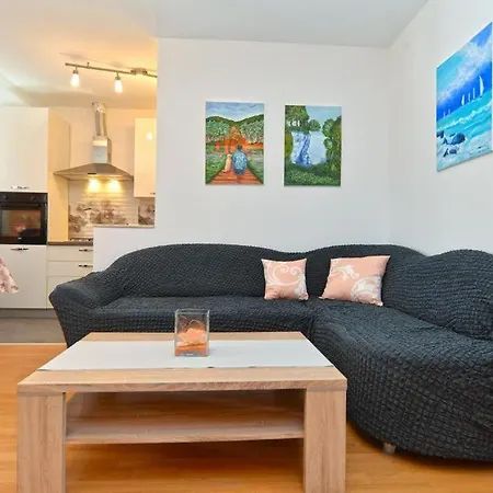 Apartment Eda