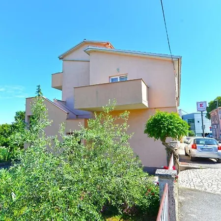 Διαμέρισμα Eda *